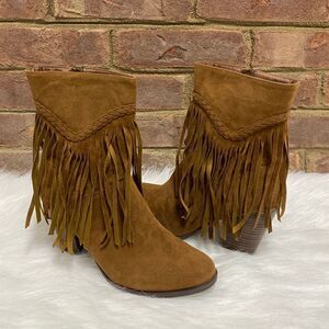 Breckelle’s Tan Fringe Heather Bootie Size 6.5